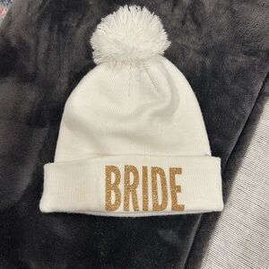 White Bride Pom-Pom Beanie